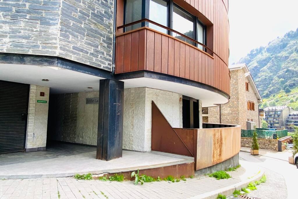 Mikka Devesa Apartman Incles Kültér fotó