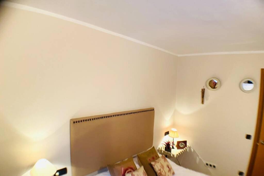 Mikka Devesa Apartman Incles Kültér fotó